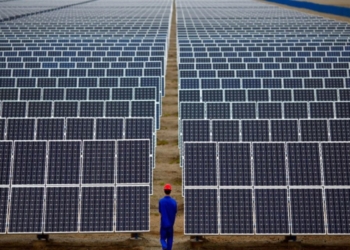 اتفاق بين "مصدر" و"ميرال" لتطوير أكبر مشروع للطاقة الشمسية في أبوظبي
