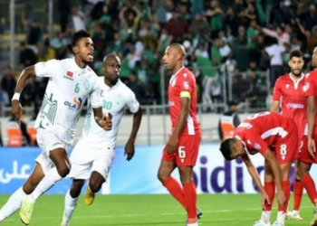 "كاف" يهدّد ناديي الرجاء والوداد المغربيين بالاستبعاد من دوري الأبطال