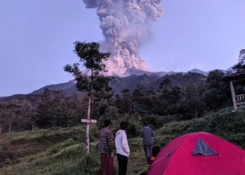 انفجار بركان