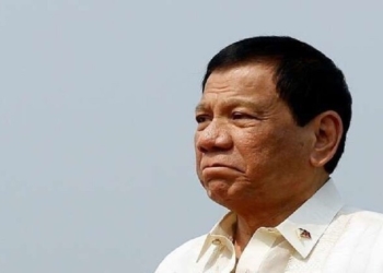رئيس الفلبين ينذر مخالفي إجراءات مكافحة كورونا بالقتل بالرصاص
