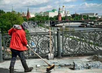 روسيا.. الوفيات تتخطى المئة والإصابات بالآلاف خلال 24 ساعة