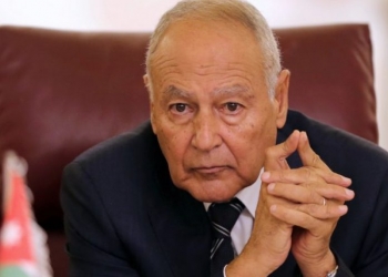 الأمين العام للجامعة العربية يصل بيروت ويدلي بأول تصريح