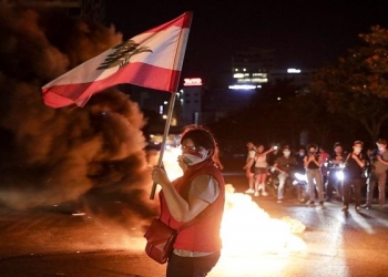 اشتباكات بين المتظاهرين والقوى الأمنية في محيط بلدية بيروت