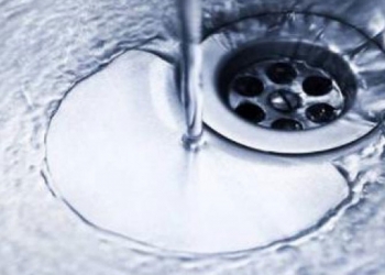 وصفة خارقة لفتح أنابيب المياه المسدودة في المنزل