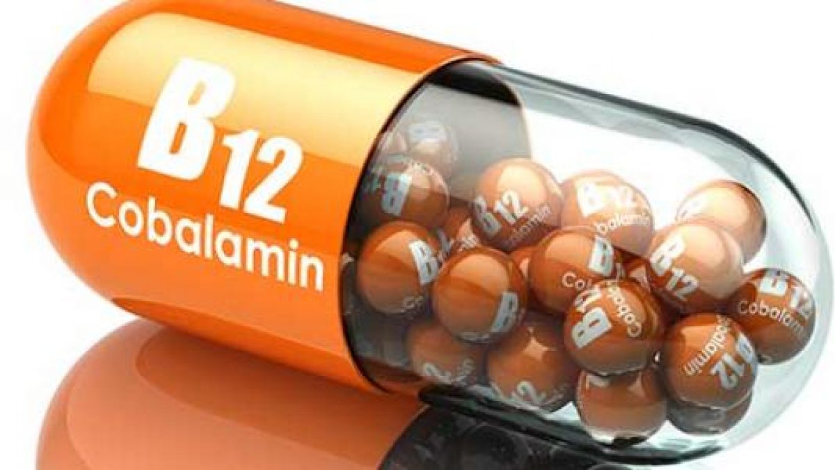 فيتامين B12