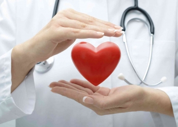 طبيب روسي يكشف تأثير الإصابة بكورونا على مرضى القلب
