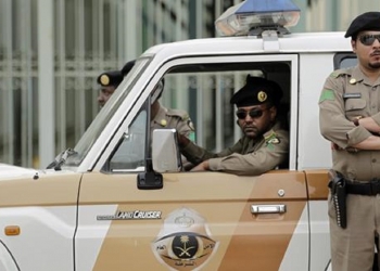 السعودية.. القبض على سارق مركبات سخر في فيديو من رجال الأمن