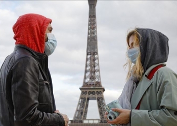 فرنسا تعلن عن سلالة جديدة من فيروس كورونا