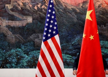 التهديد يسيطر على أول مكالمة لوزير الخارجية الأمريكي مع نظيره الصيني