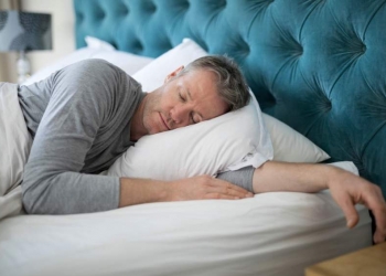النوم الزائد.. إليك أهم الأسباب المؤدية له