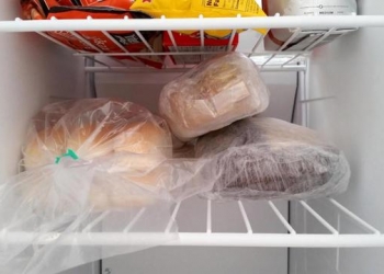 هل وضع الخبز في الثلاجة مضر للصحة؟ ستصدمك الإجابة