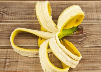 الطريقة الأنجح لتجفيف قشر الموز واستخدامه..تصبح كالمعجزة
