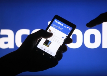 حقيقة انتزاع فيسبوك لميزة المكالمات الصوتية من ماسنجر
