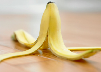 بعيداً عن تناولها.. أطعمة يمكنك تنظيف المنزل بها أبرزها الموز