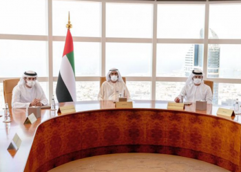 حاكم دبي يترأس اجتماع مجلس دبي ويعتمد قرارات جديدة