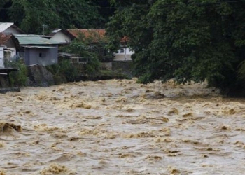 الأمطار الغزيرة تخلّف عشرات القتلى في إندونيسيا