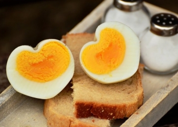 هذا ما يحدث لجسمك عند تناول بيضة مسلوقة يومياً.. لن تصدق