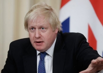 رئيس الوزراء البريطاني سعيد بإلغاء فكرة السوبر ليج