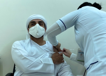 الإمارات تقدم أكثر من 20 ألف جرعة لقاح ضد "كوفيد-19"
