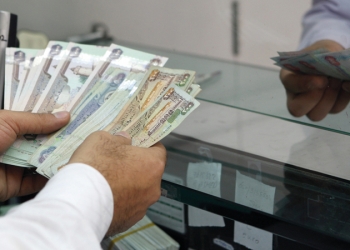الإمارات ثاني أكبر مصدري التحويلات المالية في العالم