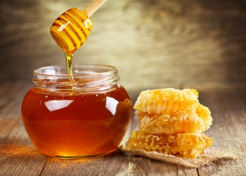 أبرز الفوائد المذهلة لتناول العسل.. منها إنقاص الوزن