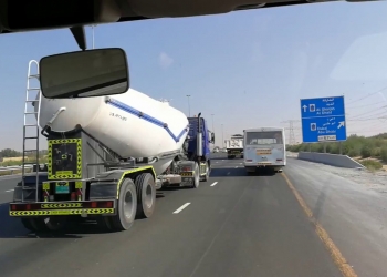 السماح بتنقل الشاحنات باستخدام طريق العين – دبي E66