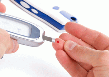 طبيبة: المواد الغذائية غير المحلاة تزيد من خطر الإصابة بداء السكري