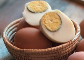 البيض