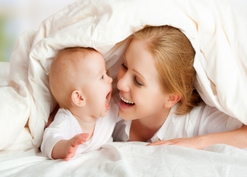 تأثير صوت الأم على الرضيع