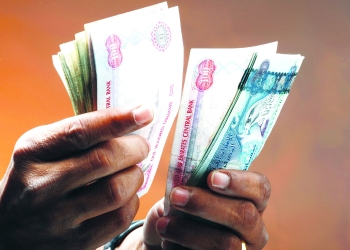 محافظ مصرف الإمارات المركزي: الدرهم سيصبح عملة دولية