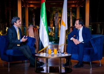 وزير خارجية قبرص يستضيف عبدالله بن زايد