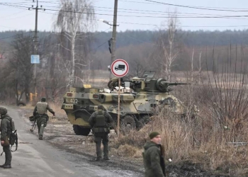 روسيا تعلن تدمير مطار وطائرتين عسكريتين في أوكرانيا