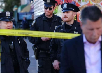 نيويورك.. الشرطة تكشف هوية أحد المشتبه بهم في هجوم مترو أنفاق بروكلين