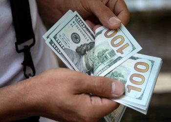 مصر ترفع سعر الدولار الجمركي اعتباراً من اليوم