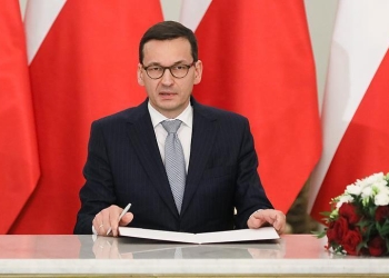 بولندا تقترح رفع قيمة الرسوم على مشتري النفط الروسي