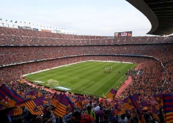 برشلونة يعرض تأجير ملعبه للجماهير