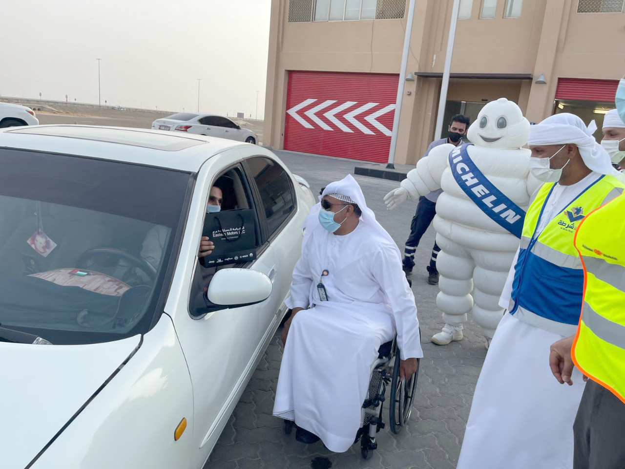 شرطة أبوظبي تعزز وعي السائقين بسلامة الإطارات