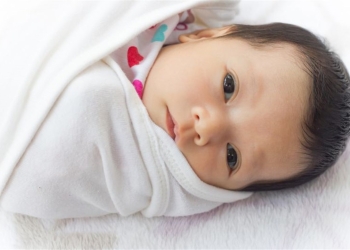 عادات خاطئة تؤثر سلباً على صحة الرضيع