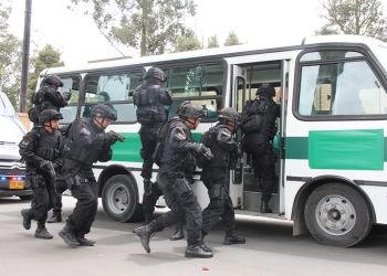 كولومبيا.. مقتل عدة رجال شرطة جراء هجوم بالمتفجرات