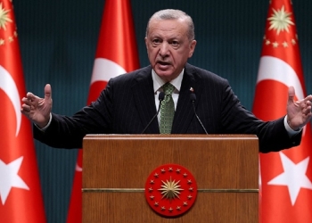 أردوغان يطالب اليونان بالابتعاد عن الاستفزازات