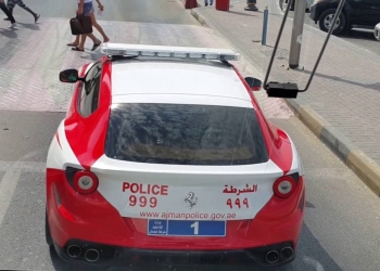 شرطة عجمان تضبط سائق مركبة طائش في وقت قصير جداً