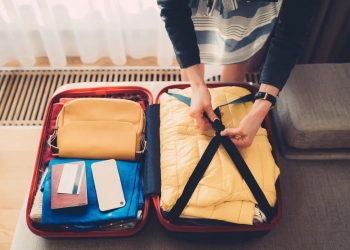أغراض تجنبي توضيبها في حقائب السفر