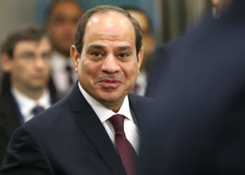 الرئيس المصري يصدر قراراً بصرف علاوة للمواطنين