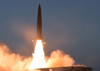 كوريا الشمالية تصف الصاروخ الأخير بالأقوى على كوكب الأرض