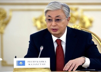 توكاييف يؤدي القسم رئيساً كازاخستان