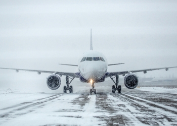 الثلوج تؤخر 50 رحلة في مطارات موسكو