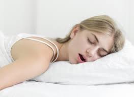 علاج الشخير أثناء النوم عند النساء
