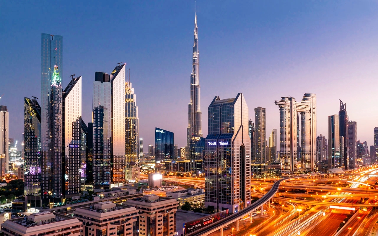 الإمارات الأولى إقليمياً في الحرية الاقتصادية