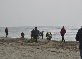 إيطاليا تعلن فقدان عشرات المهاجرين قبالة سواحل ليبيا