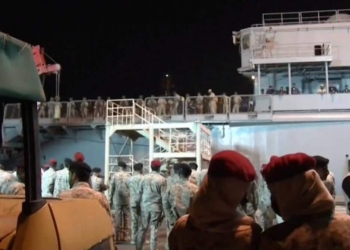 سفينة "أمانة" السعودية تقوم بأكبر عملية إجلاء من السودان